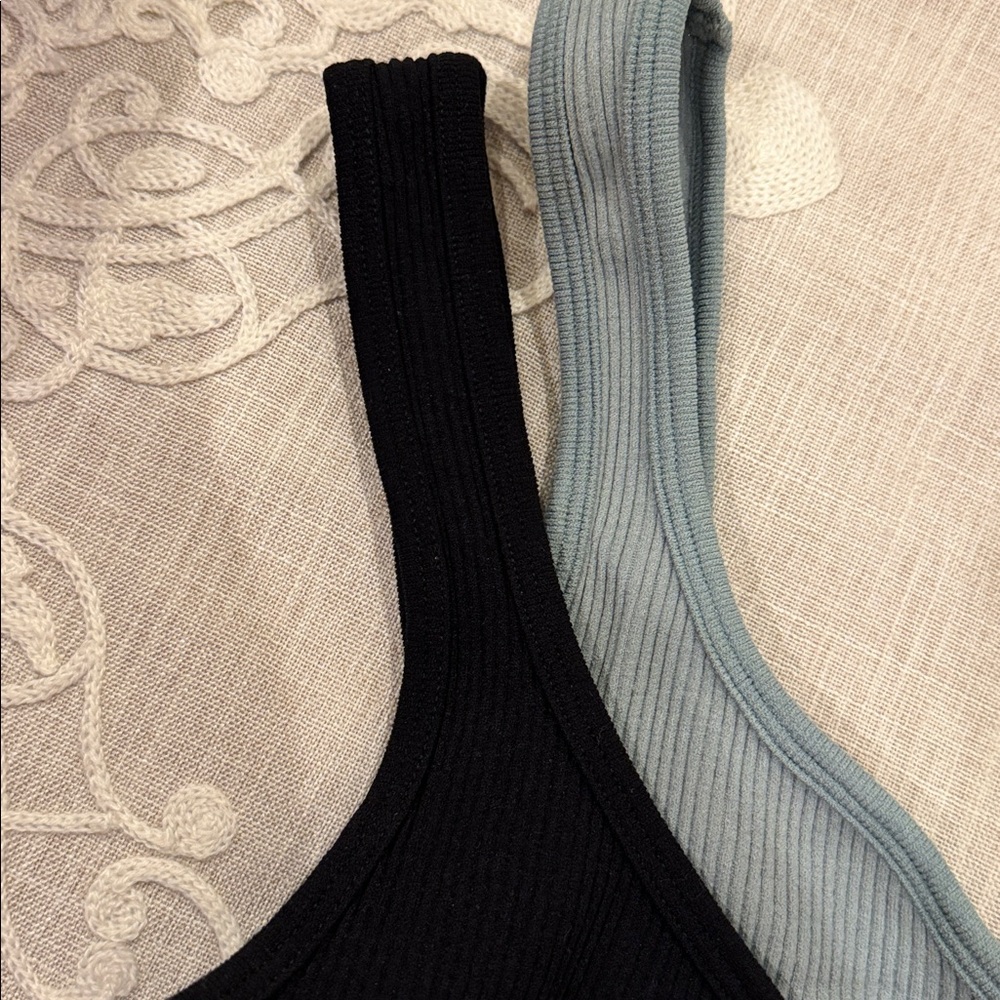 Zara Black and light green fitted tops - Picture 6 of 7